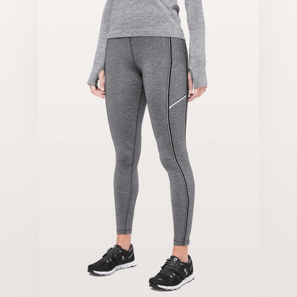 🖤 Lululemon Speed Up Tight *Metallic 28"
Heathered Black Sz 4✨Like 🆕 - Picture 2 of 10